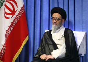 امام جمعه تبریز: مسئولان سیاسی و ورزشی به داد تراکتور برسند