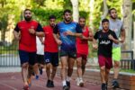 کورس یزدانی با آزادکاران جوان